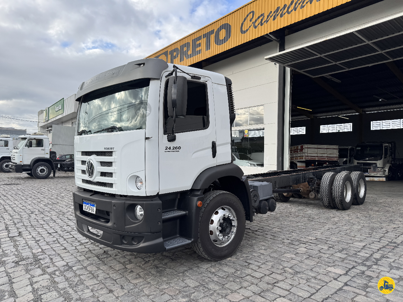 CAMINHAO VOLKSWAGEN VW 24260 Chassis Truck 6x2 Ouro Preto Caminhões LAGES SANTA CATARINA SC